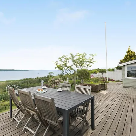 Σπίτι διακοπών Gorgeous In With Kitchen